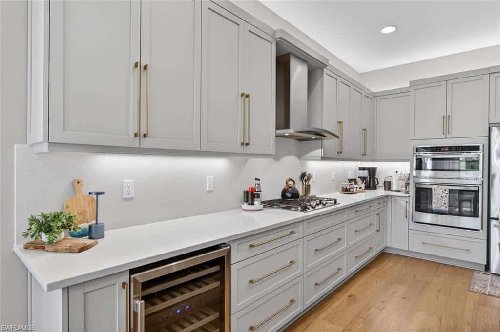 12217 Eucalyptus Way, Naples, photo 9