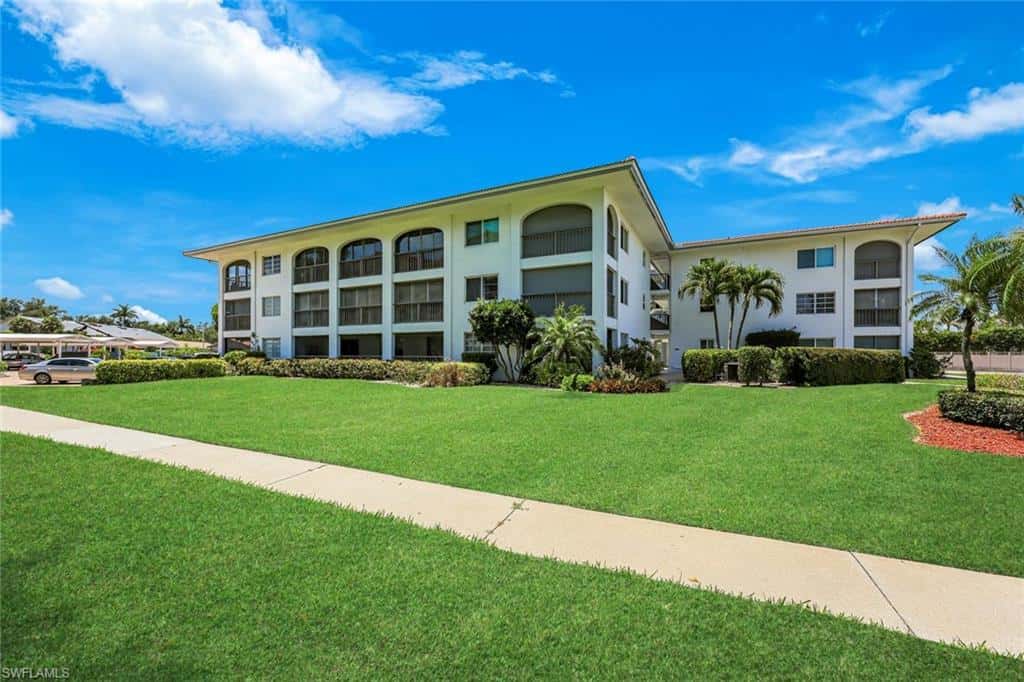 5 High Point Cir #204, Naples, photo 15