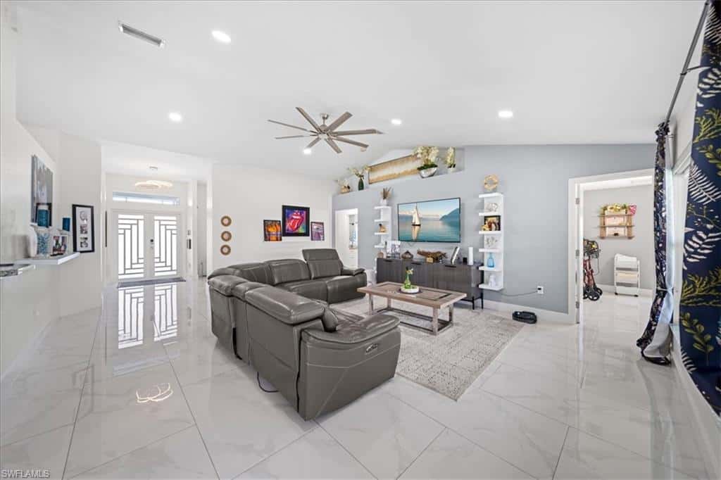 22 Nelson Rd, Cape Coral, photo 12
