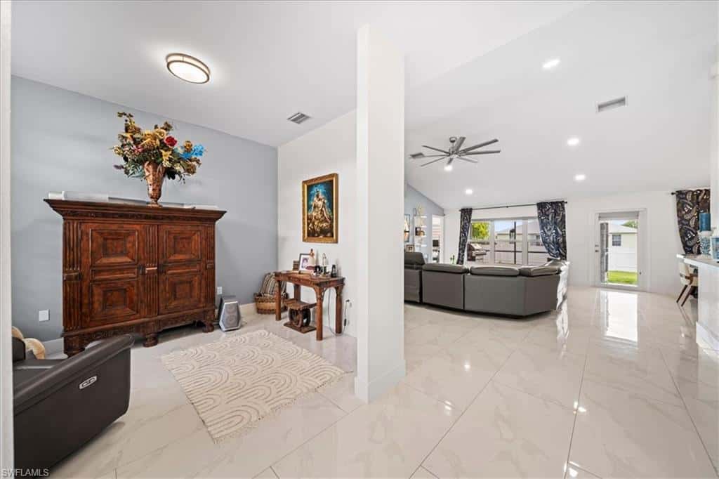 22 Nelson Rd, Cape Coral, photo 7