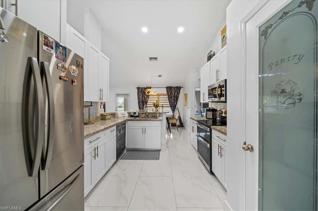 22 Nelson Rd, Cape Coral, photo 18