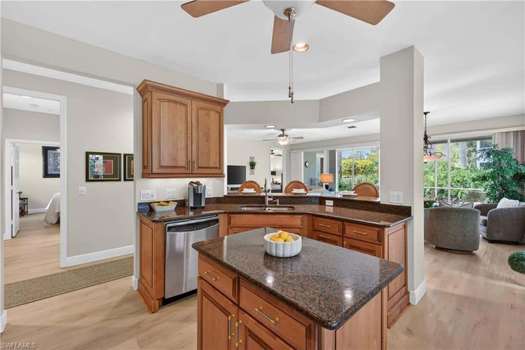 5035 Yacht Harbor Dr #103, Naples, photo 6