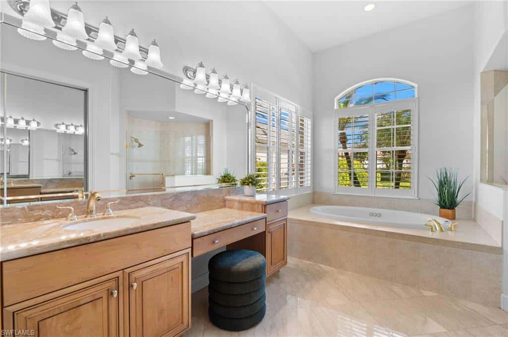 480 Terracina Way, Naples, photo 27
