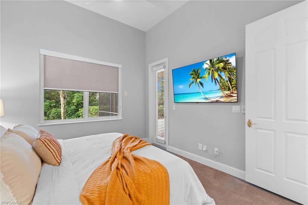 480 Terracina Way, Naples, photo 31