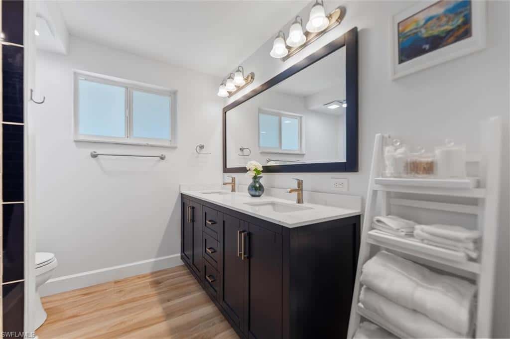 9428 Moonlight Dr, Sanibel, photo 20