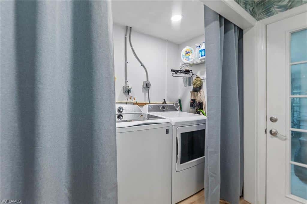 9428 Moonlight Dr, Sanibel, photo 24