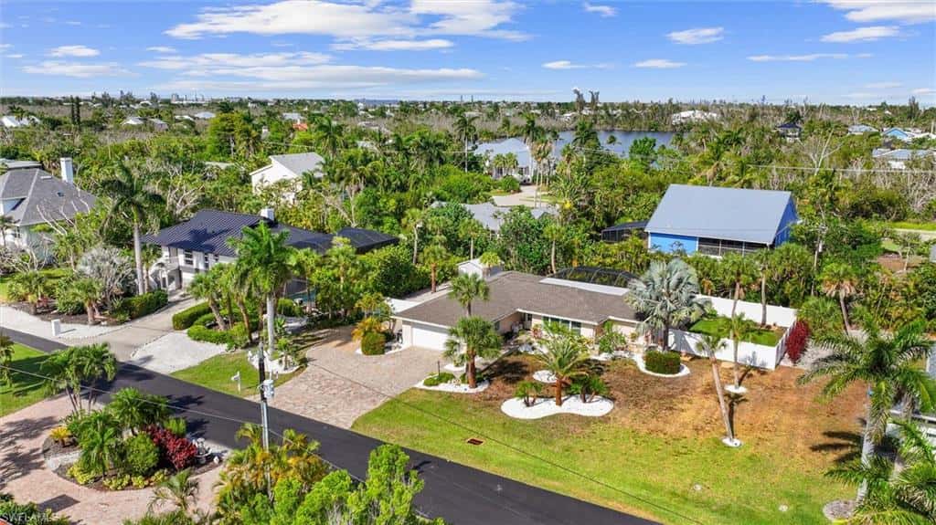 9428 Moonlight Dr, Sanibel, photo 37