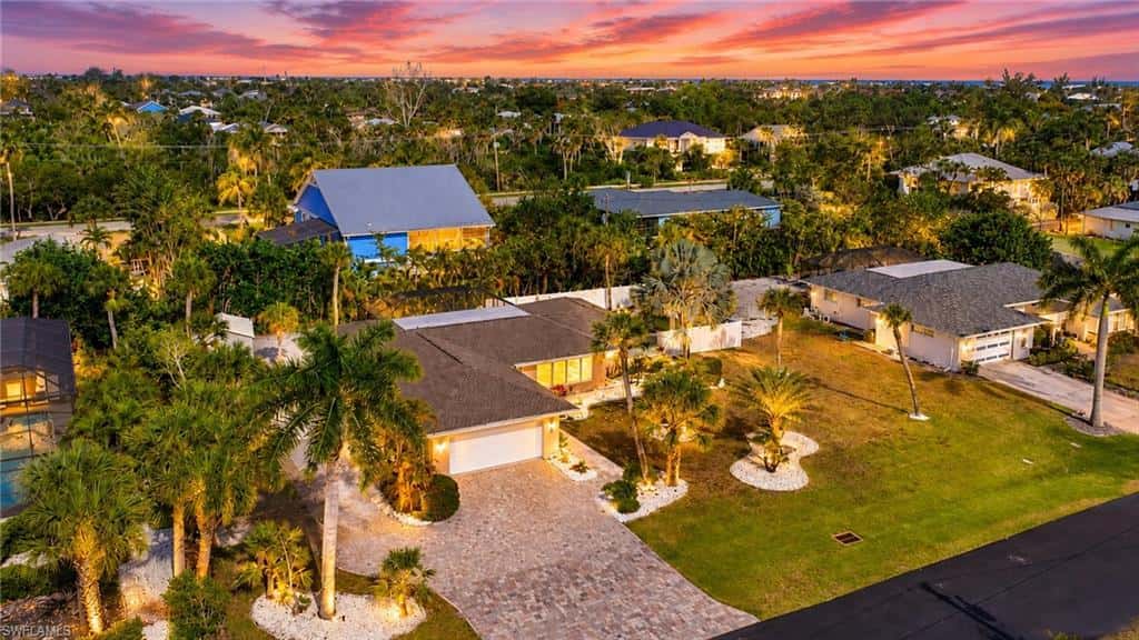 9428 Moonlight Dr, Sanibel, photo 40