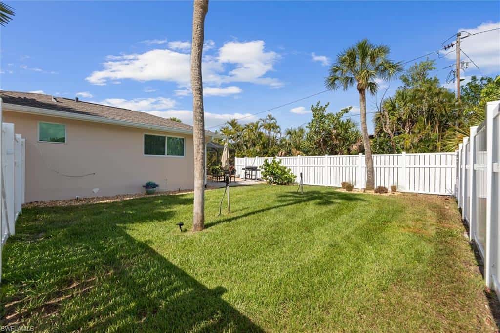 9428 Moonlight Dr, Sanibel, photo 31