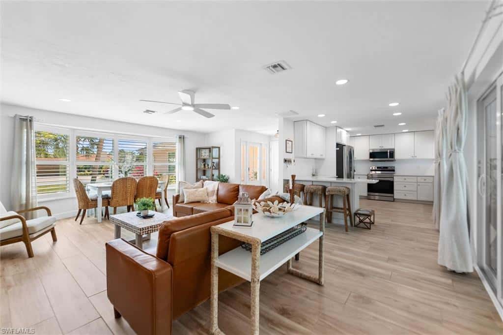 9428 Moonlight Dr, Sanibel, photo 8