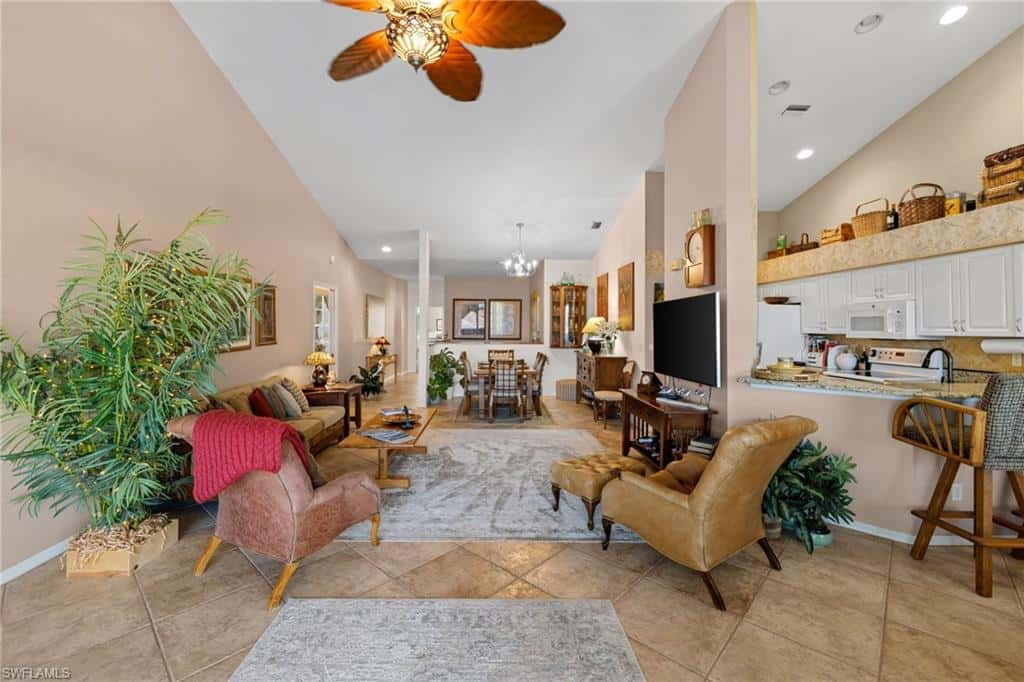 221 Sunrise Cay #203, Naples, photo 7