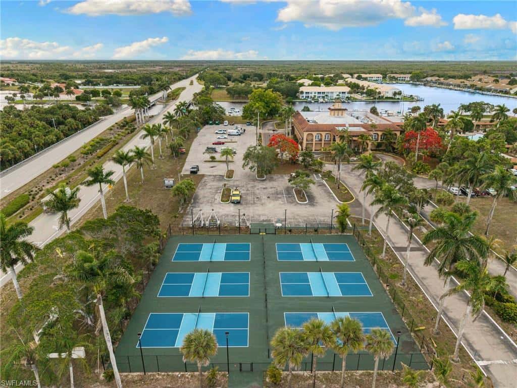 221 Sunrise Cay #203, Naples, photo 34