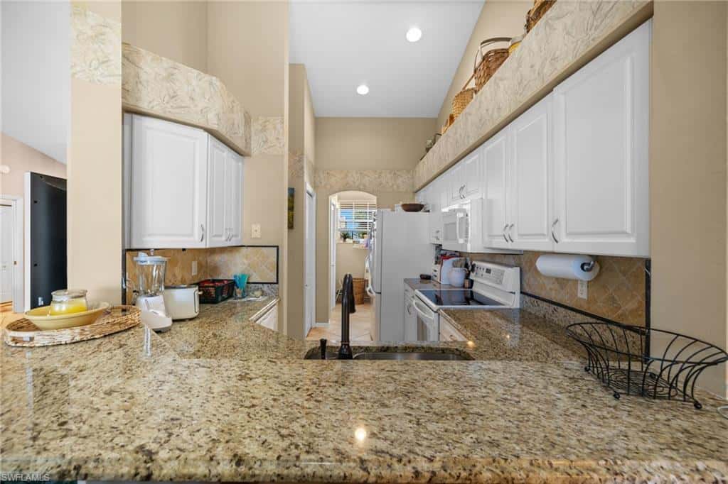 221 Sunrise Cay #203, Naples, photo 10