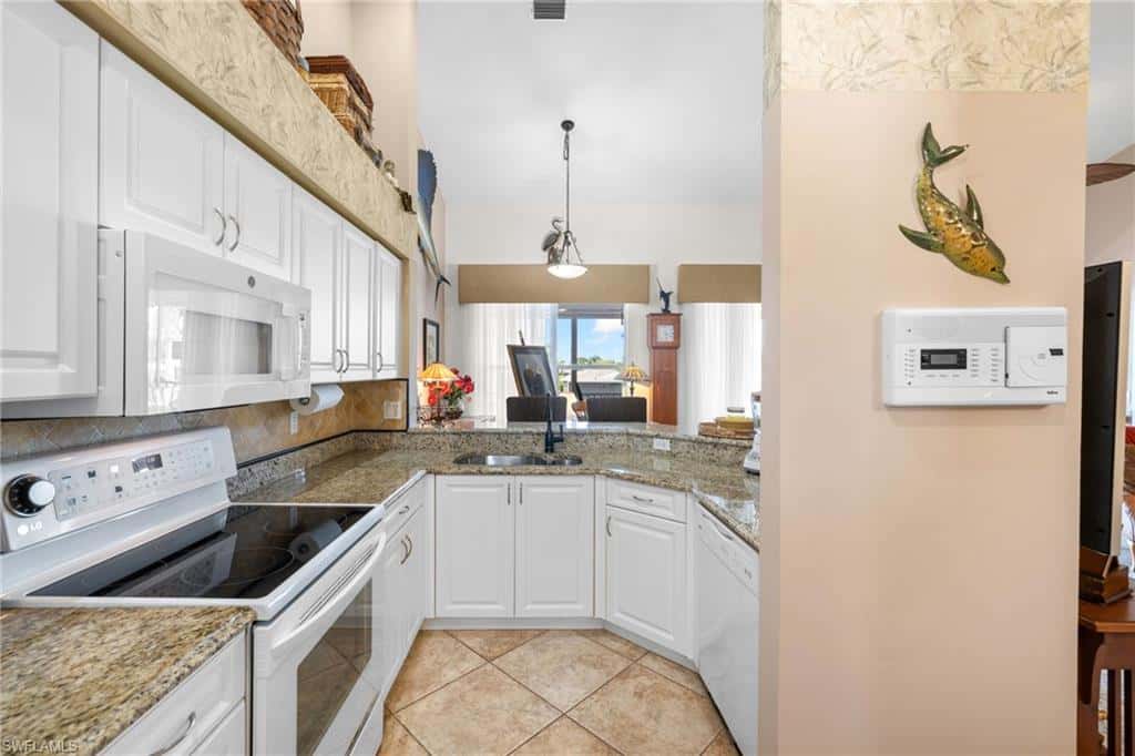 221 Sunrise Cay #203, Naples, photo 11