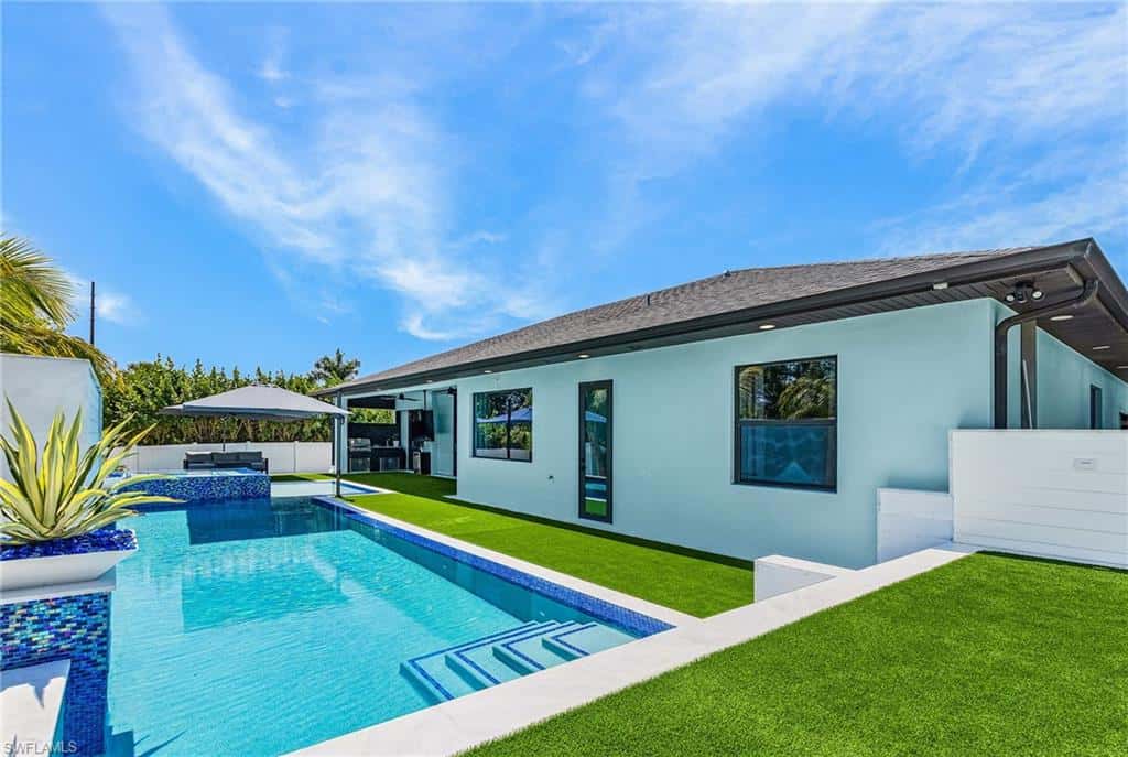 8800 Woodgate Manor Ct, Fort Myers, photo 23