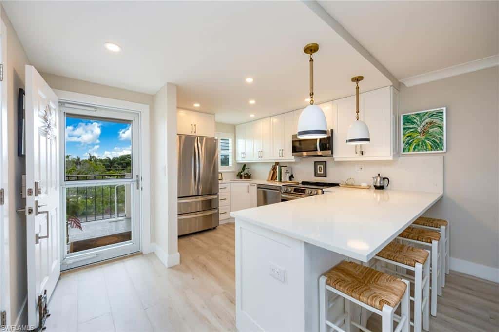 29 High Point Cir #403, Naples, photo 6