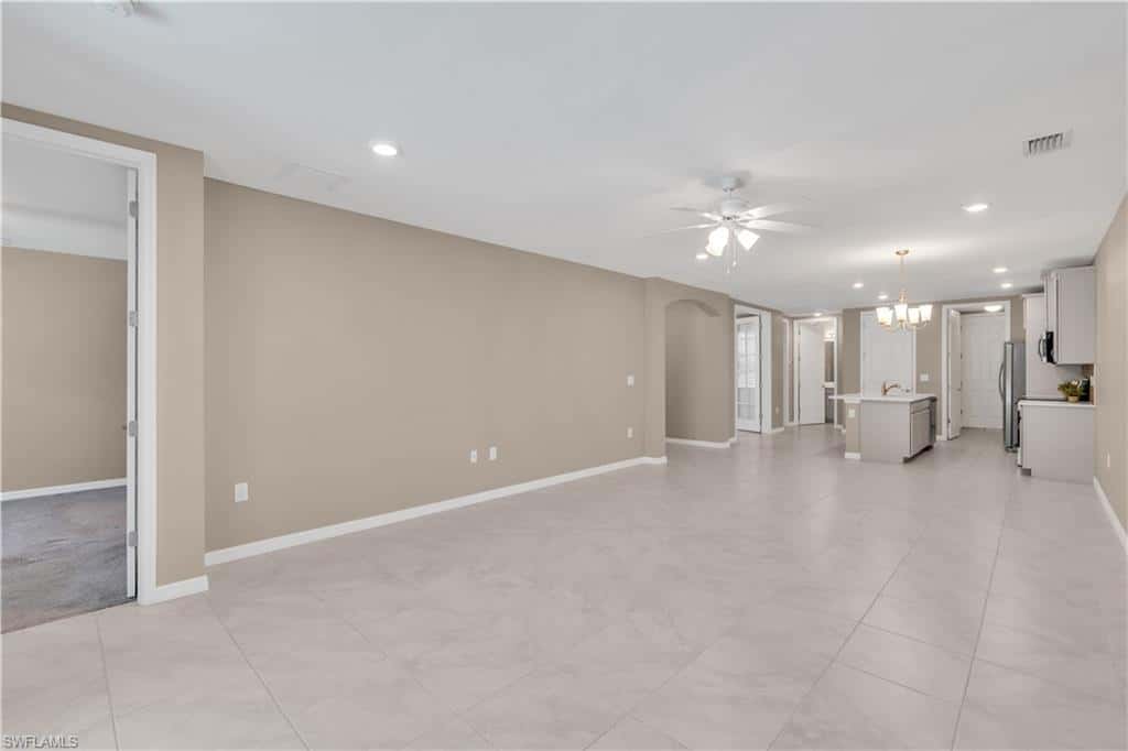 14695 Edgewater Cir, Naples, photo 6