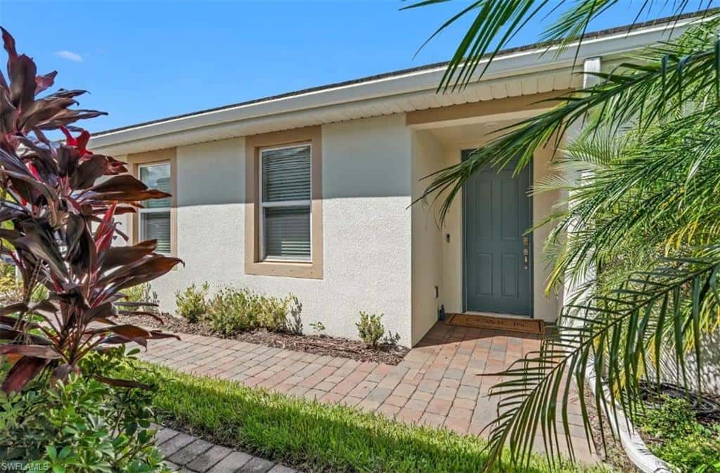 14695 Edgewater Cir, Naples, photo 35