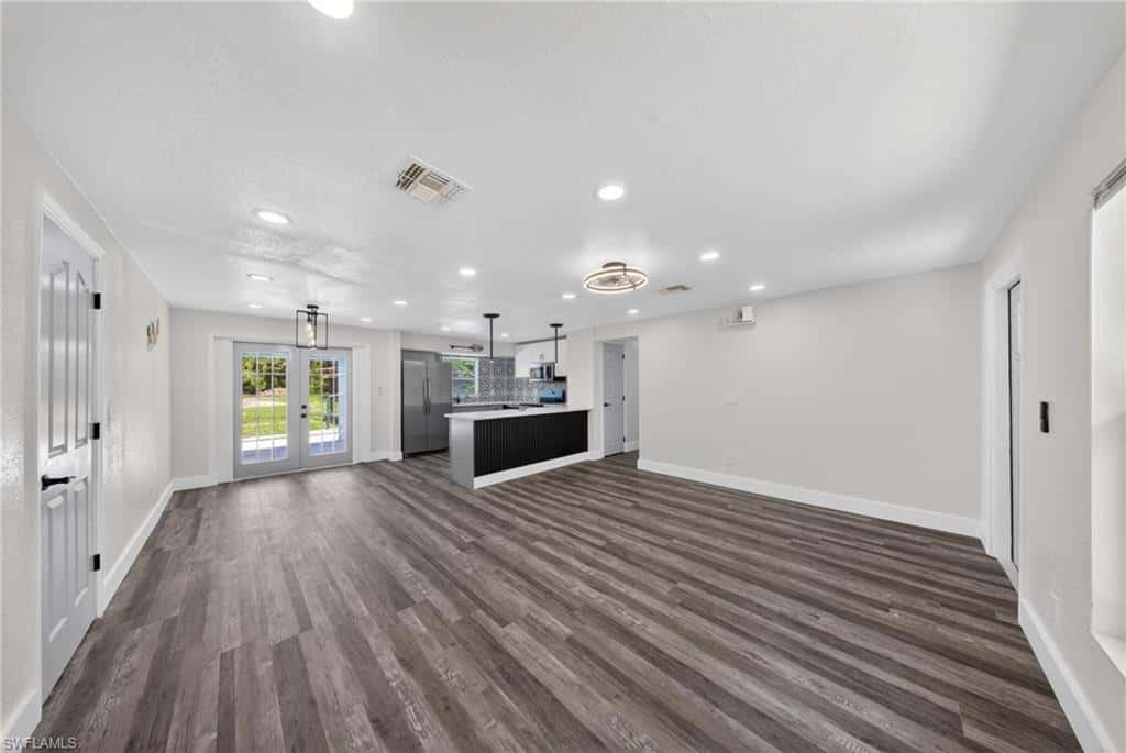 280 1st St, Naples, photo 12