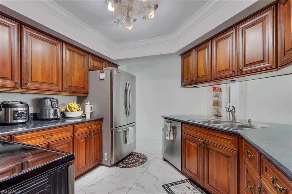 521 31st St, Naples, photo 13