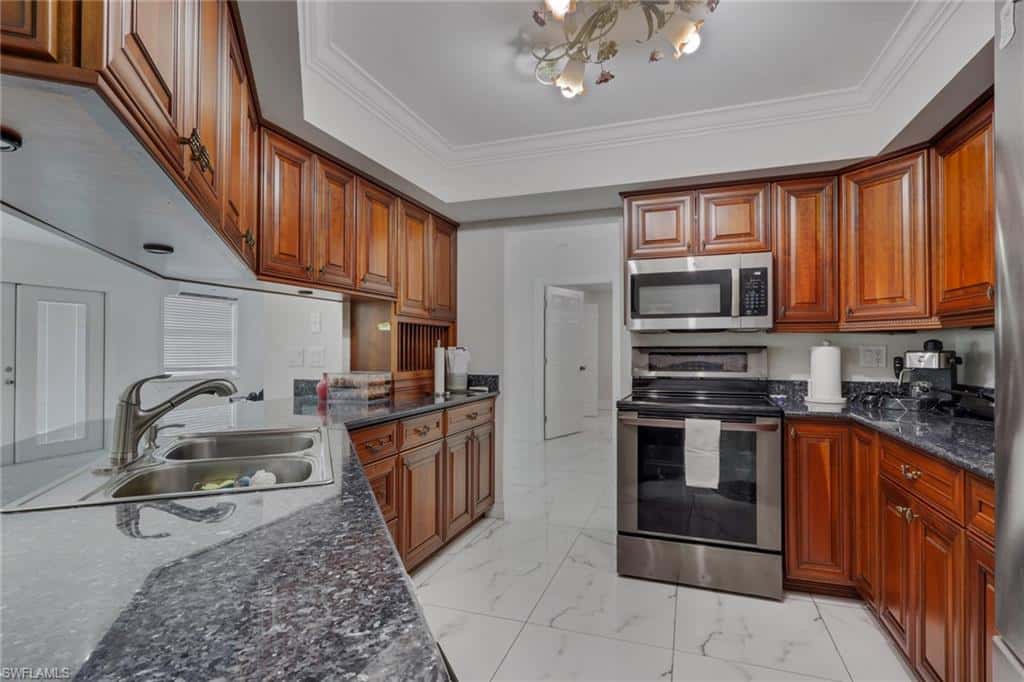 521 31st St, Naples, photo 12