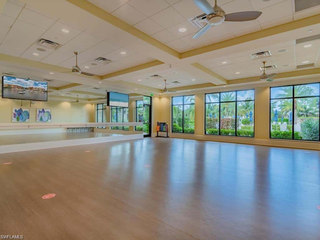 7478 Winding Cypress Dr, Naples, photo 47