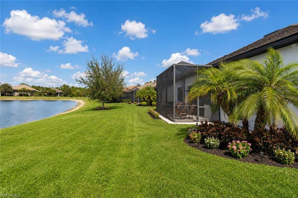 7478 Winding Cypress Dr, Naples, photo 36