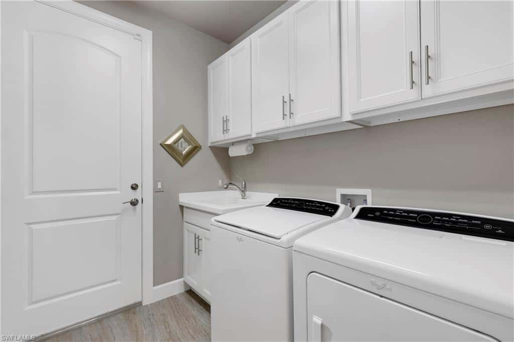 7478 Winding Cypress Dr, Naples, photo 30
