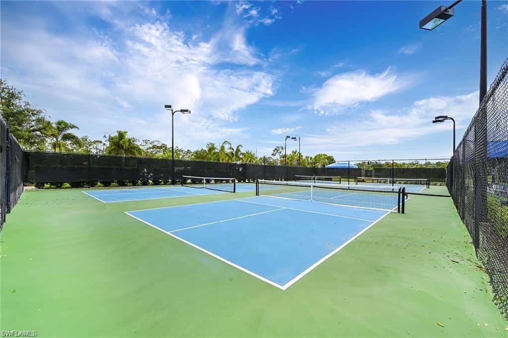 7478 Winding Cypress Dr, Naples, photo 49