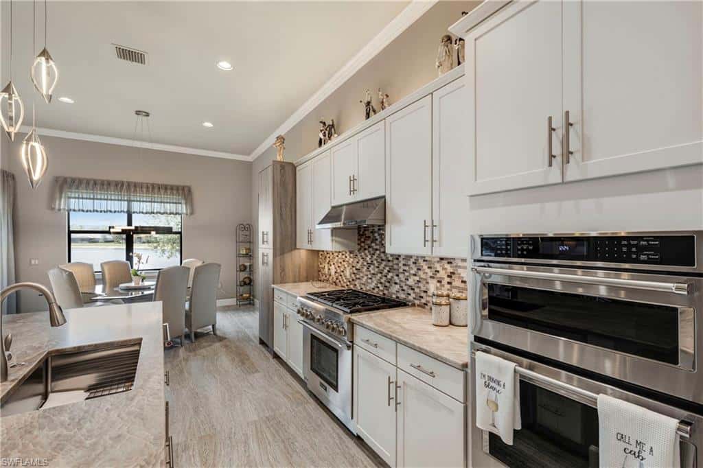 7478 Winding Cypress Dr, Naples, photo 11