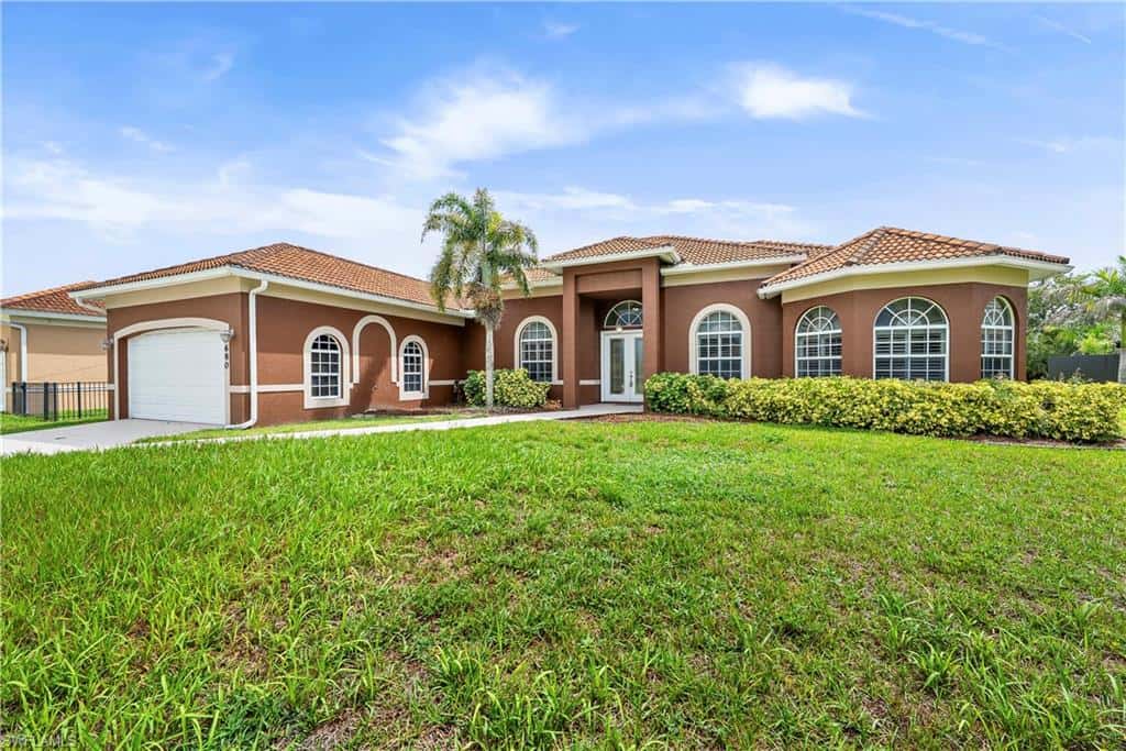 680 Mirror Lakes Ct, Lehigh Acres, photo 32