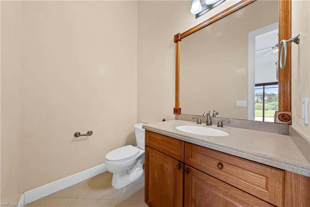 680 Mirror Lakes Ct, Lehigh Acres, photo 18