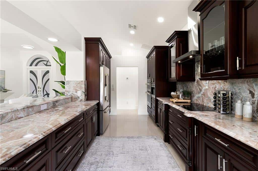 221 10th St, Naples, photo 15