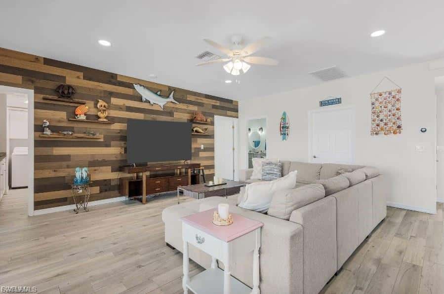 4885 Riverside Dr, Fort Myers, photo 5