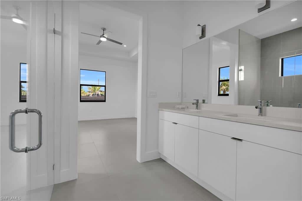 914 Chiquita Blvd, Cape Coral, photo 31