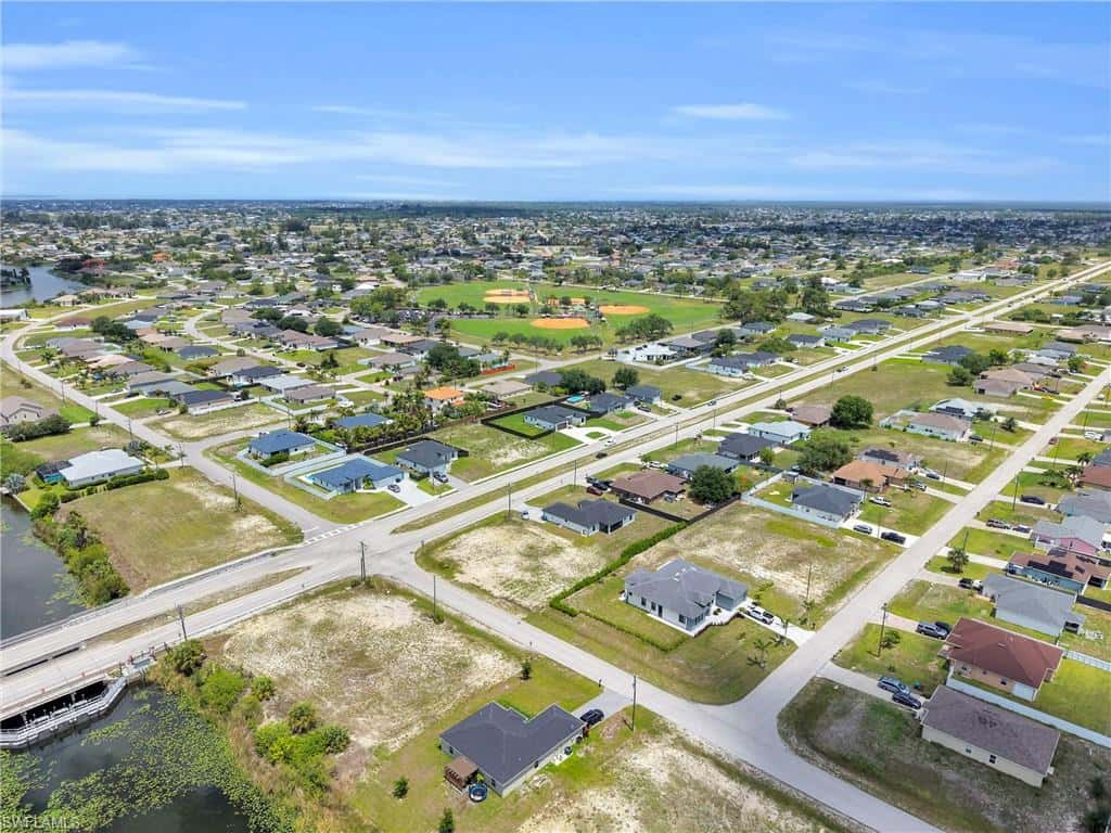 914 Chiquita Blvd, Cape Coral, photo 9