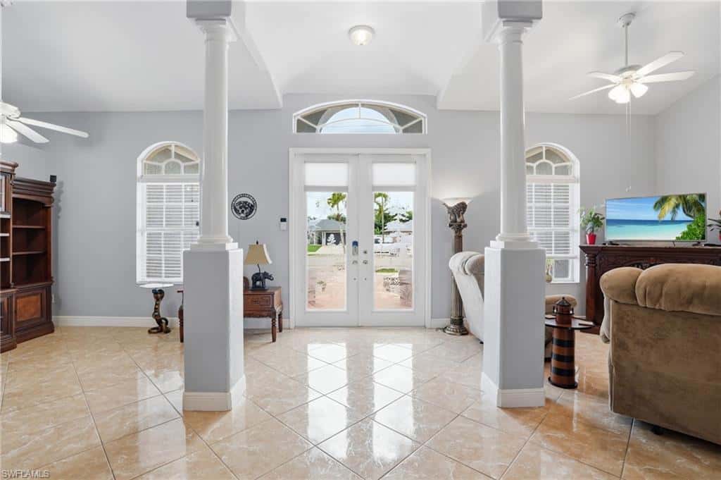 219 Gleason Pkwy, Cape Coral, photo 5