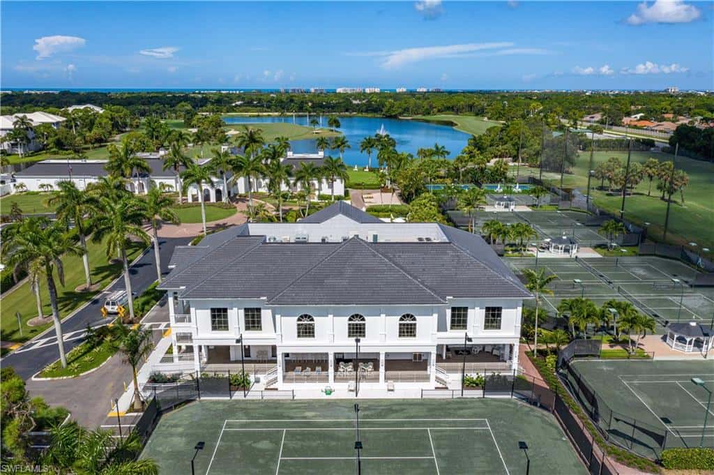 15248 Devon Green Ln, Naples, photo 43