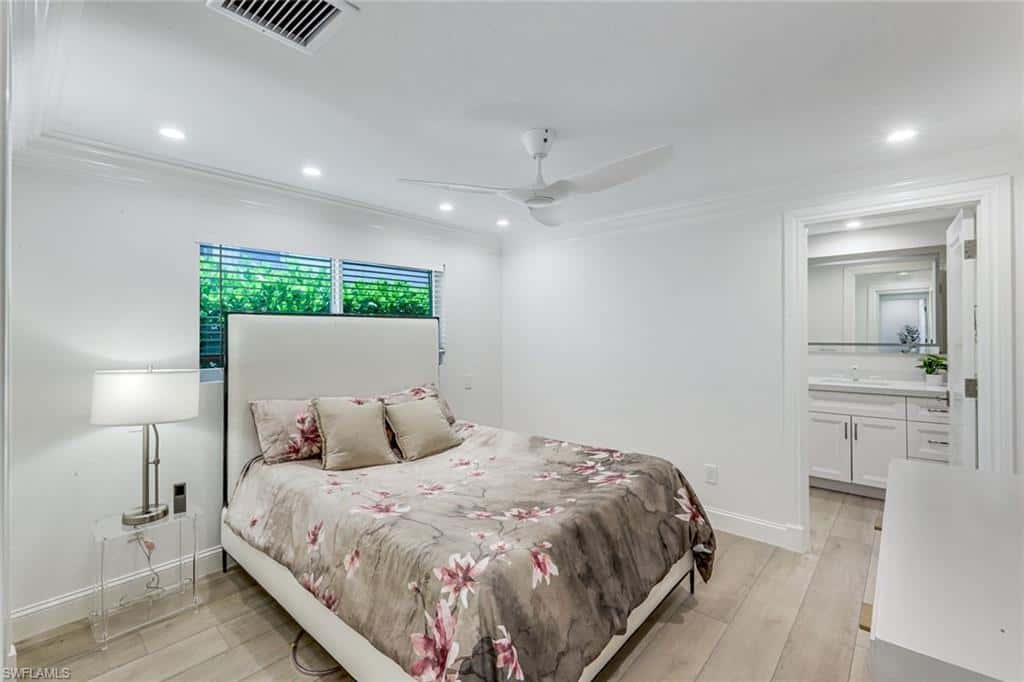 151 Bayview Ave, Naples, photo 24