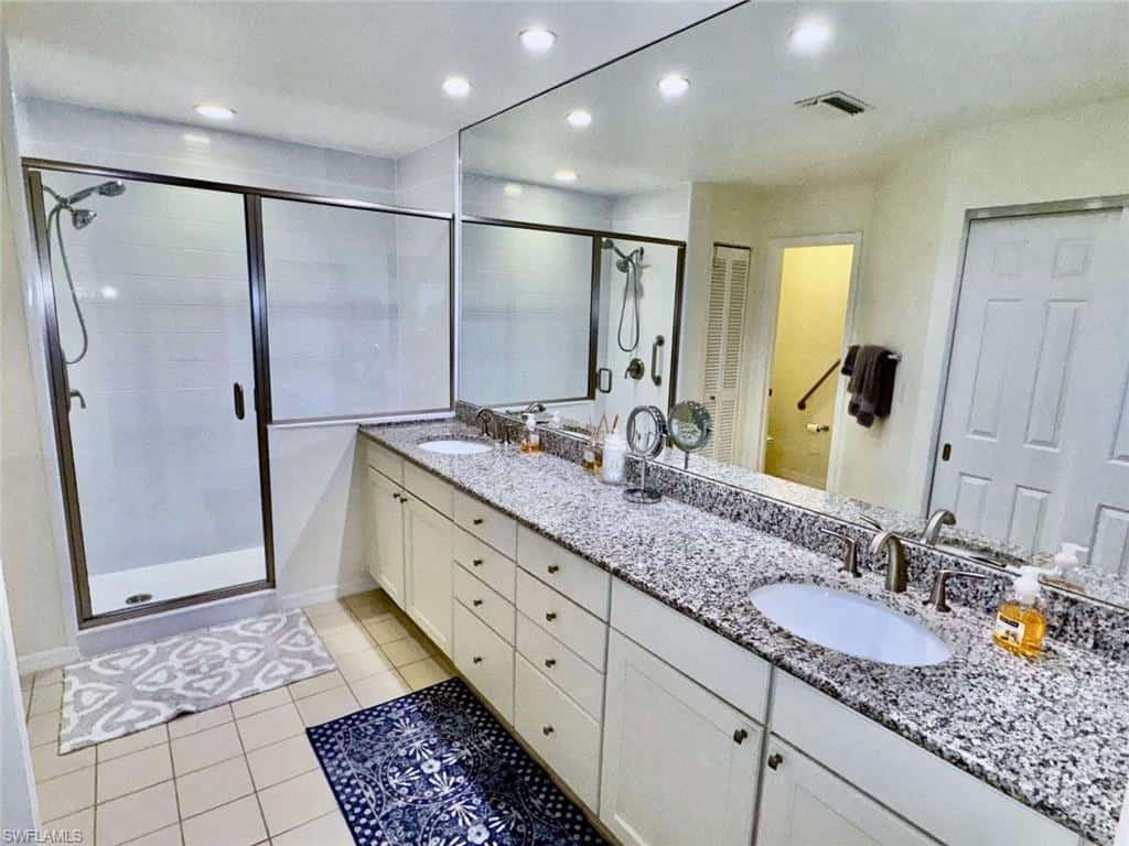 547 Beachwalk Cir, Naples, photo 10