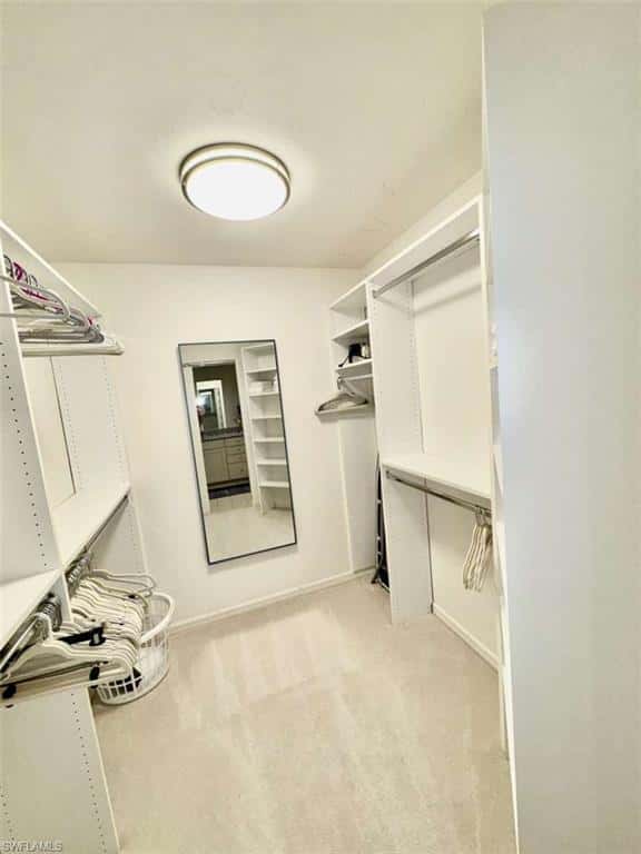 547 Beachwalk Cir, Naples, photo 11
