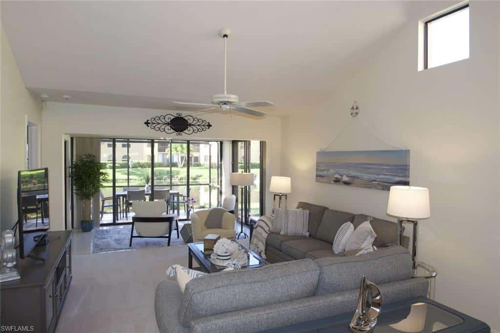 547 Beachwalk Cir, Naples, photo 4