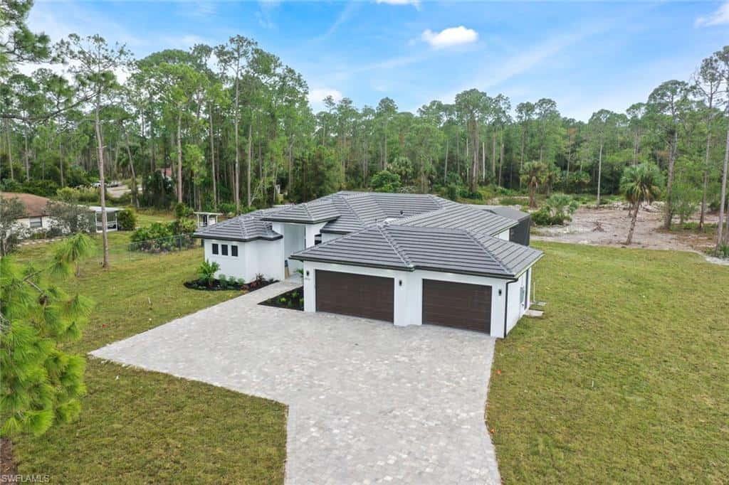 2806 Golden Gate Blvd, Naples, photo 6