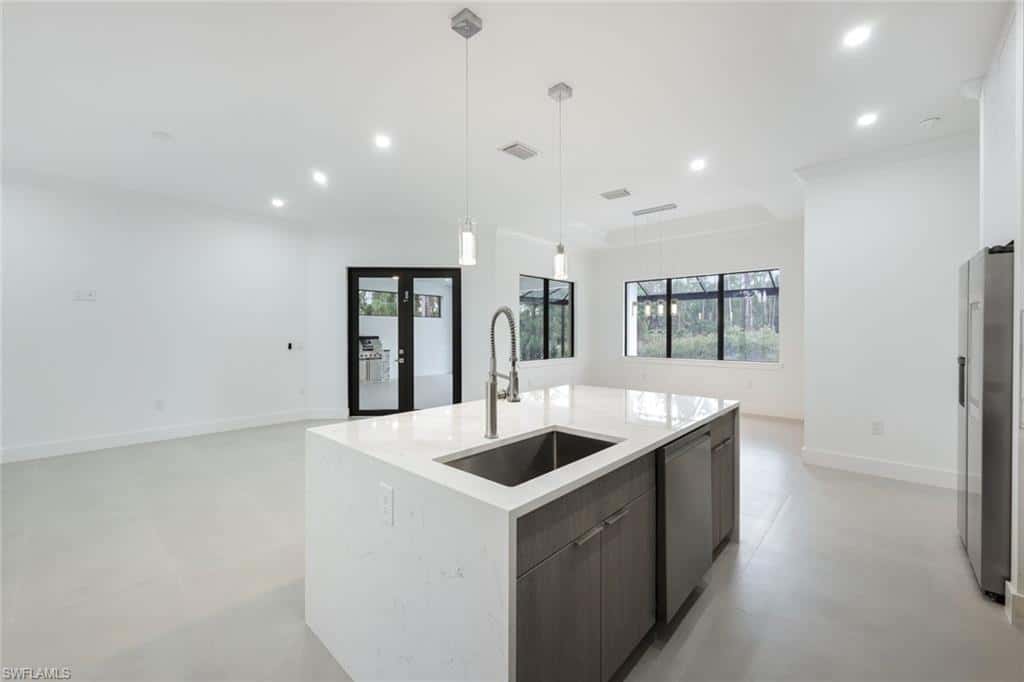 2806 Golden Gate Blvd, Naples, photo 13