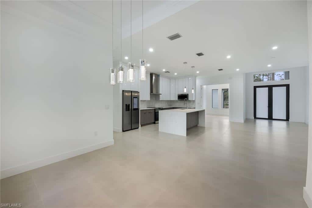 2806 Golden Gate Blvd, Naples, photo 16