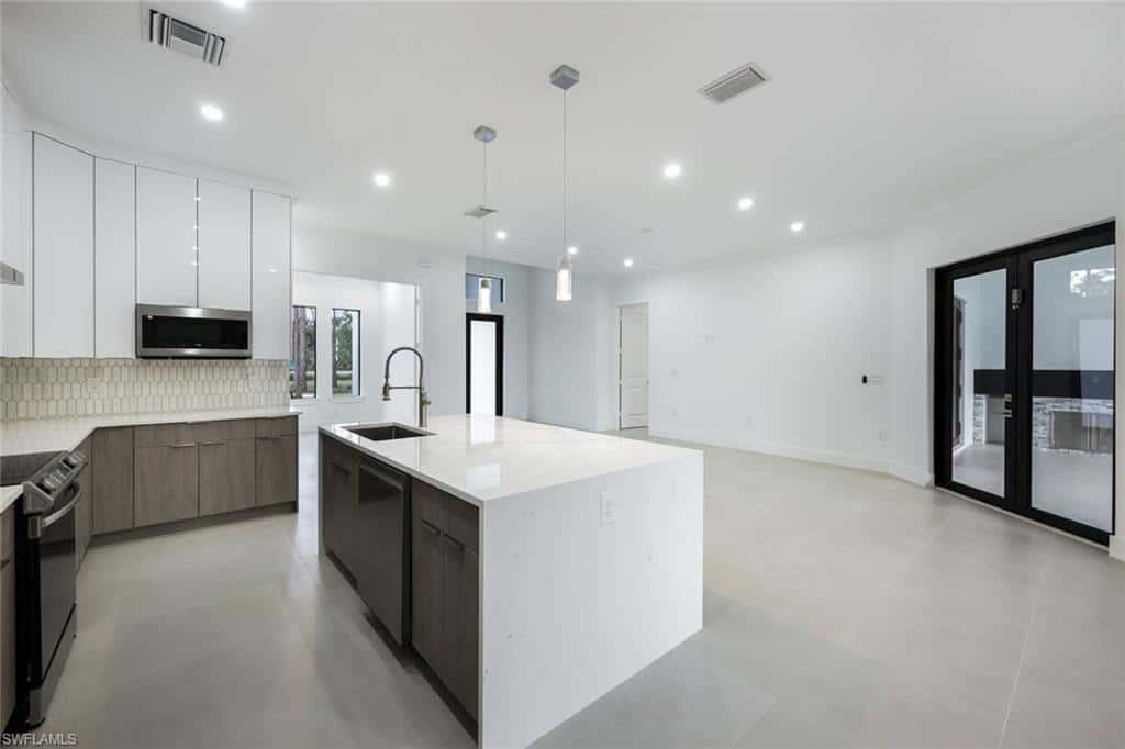 2806 Golden Gate Blvd, Naples, photo 14