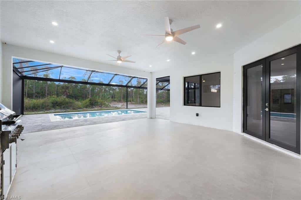 2806 Golden Gate Blvd, Naples, photo 31