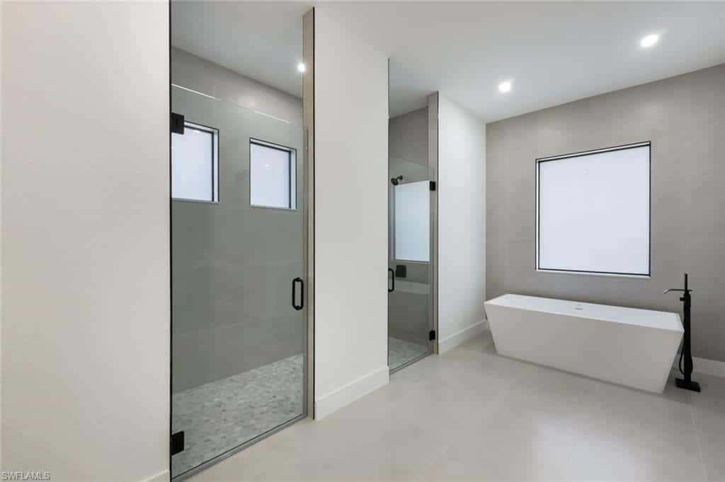 2806 Golden Gate Blvd, Naples, photo 21