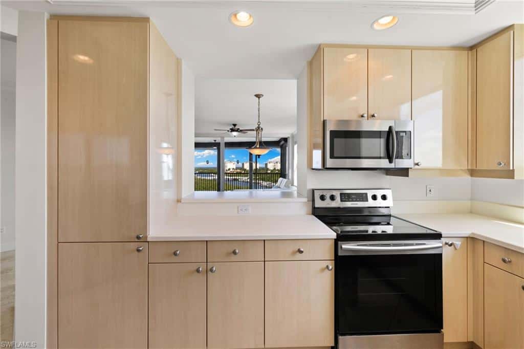 420 Cove Tower Dr #804, Naples, photo 28