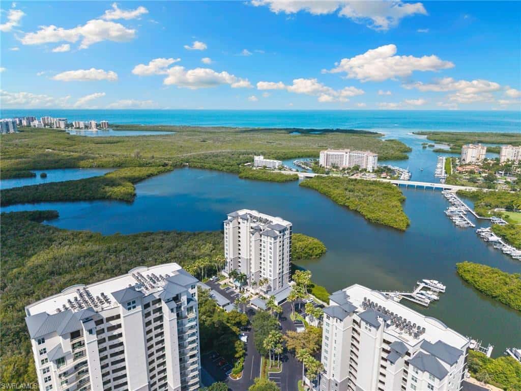 420 Cove Tower Dr #804, Naples, photo 31